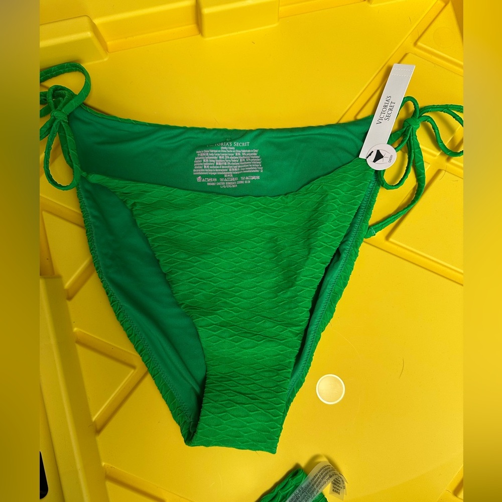 Victoria's Secret Bright Green Textured Tie-Side Bikini Bottom